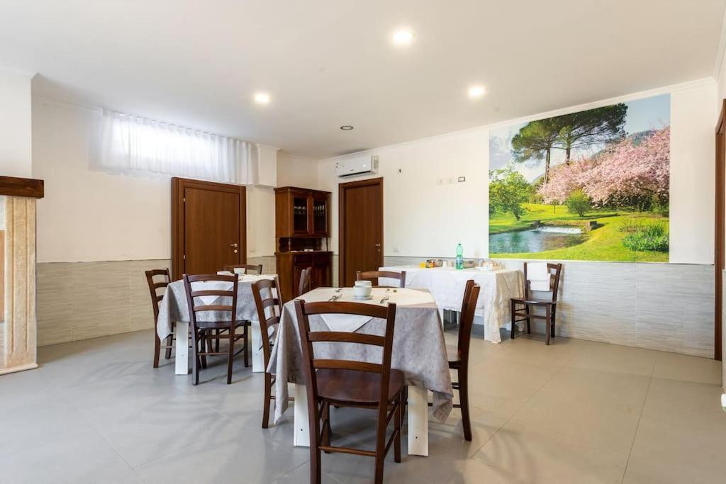 Old Club Casa Vacanze Carlo Trani Aprilia Exterior photo